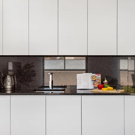 Joivy Elegant Flat With Balcony Appartamento *