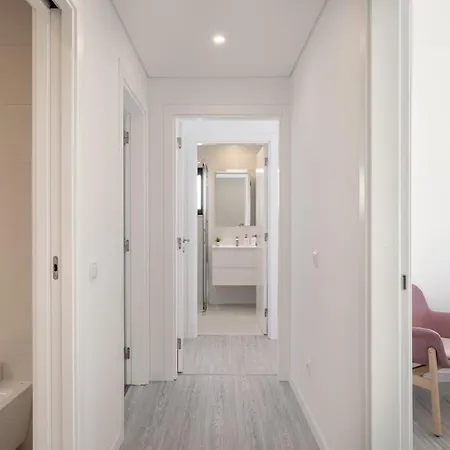 Joivy Elegant Flat With Balcony Appartamento