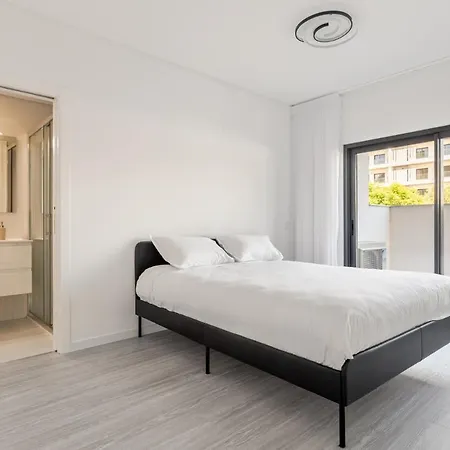 Joivy Elegant Flat With Balcony Appartement *